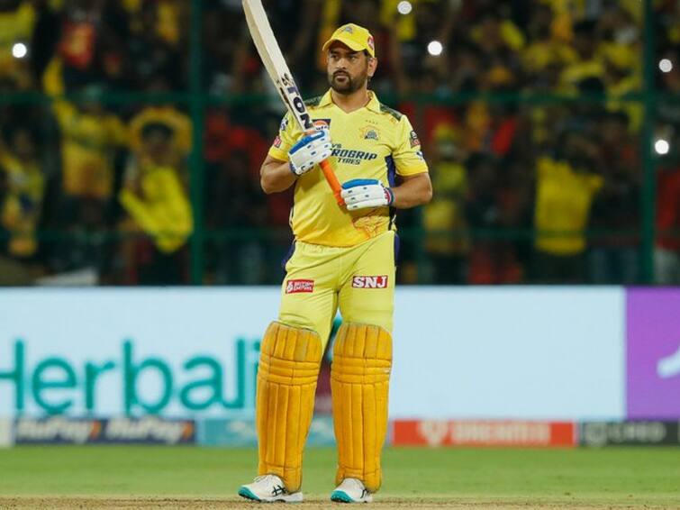 Chennai Super Kings Skipper MS Dhoni Undergoes Successful Knee Surgery in Mumbai MS Dhoni Knee Surgery: ధోనికి విజయవంతంగా శస్త్రచికిత్స - రిటైర్మెంట్‌పై నిర్ణయం అప్పుడే!