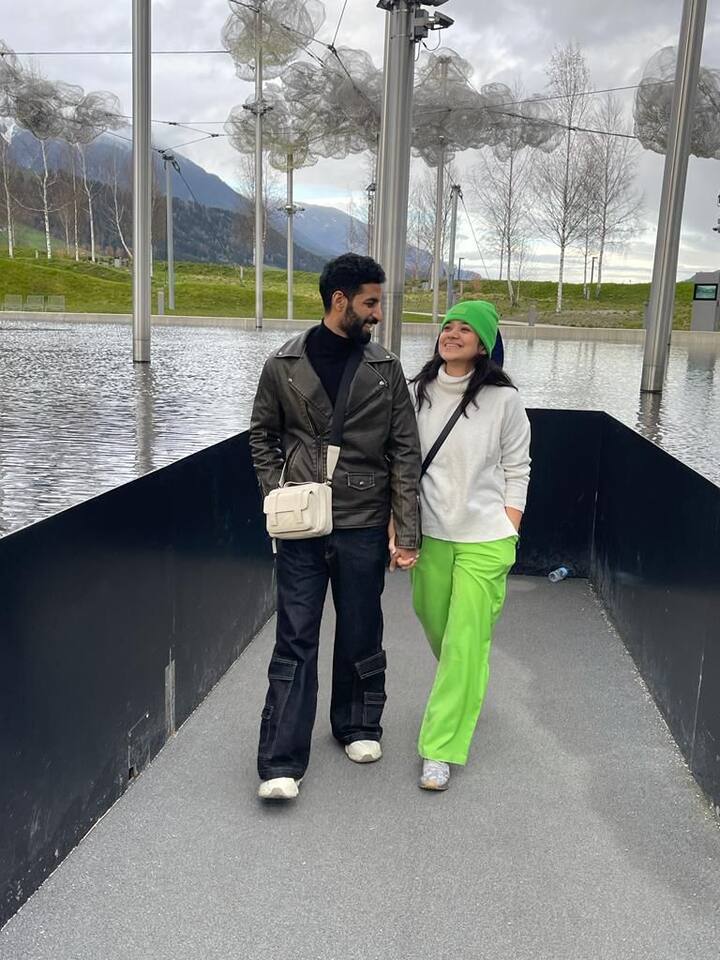 Bhuvan and his wife Vaneja Gupta are slaying contrasting casuals. While he wears his denim cargos with classic evergreen turtleneck and a leather jacket, his wife is seen in a contrasting look wearing a white turtleneck, neon green wide leg pants and accessorizing it with a green beanie. (All images: Instagram/@bhuvanarora27)