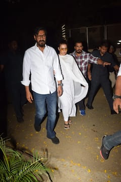 Ajay-Kajol से लेकर Jaya Bachchan तक, मां की मौत के बाद आदित्य चोपड़ा से मिलने पहुंचे बी-टाउन की ये सितारे