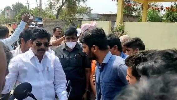 BRS MLA Shankar Naik Faces Heat: బీఆర్ఎస్ నాయకుల నుంచే ఎమ్మెల్యేకు సెగ