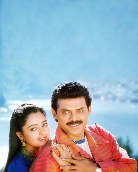 ਜਦੋਂ ਫਿਲਮ ਸੂਰਿਆਵੰਸ਼ਮ ਰਿਲੀਜ਼ ਹੋਈ ਸੀ ਤਾਂ ਇਹ ਬਾਕਸ ਆਫਿਸ 'ਤੇ ਫਲਾਪ ਸਾਬਤ ਹੋਈ ਸੀ, ਪਰ ਅੱਜ ਦੇ ਸਮੇਂ ਵਿੱਚ ਇਹ ਫਿਲਮ ਬਾਲੀਵੁੱਡ ਦੀਆਂ ਸਭ ਤੋਂ ਮਸ਼ਹੂਰ ਫਿਲਮਾਂ ਵਿੱਚ ਗਿਣੀ ਜਾਂਦੀ ਹੈ।