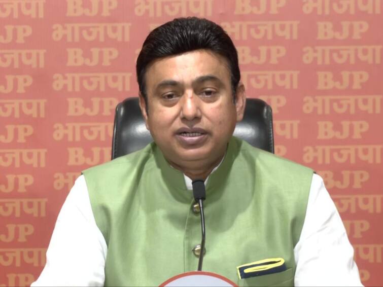 'TN CM Stalin's Family Looted Common Man, Made Rs 30,000 Crores In One Year': BJP 'TN CM Stalin's Family Looted Common Man, Made Rs 30,000 Crores In One Year': BJP