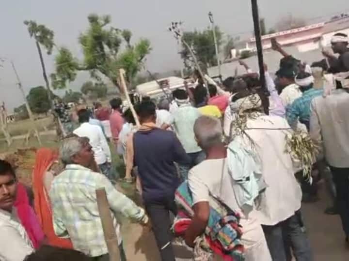 Bharatpur Police And Villagers clash Police Released Tear Gas Shells Pelted Stones ANN  Rajasthan News: भरतपुर में ग्रामीणों और पुलिस की झड़प, पथराव हुआ तो छोड़े आंसू गैस के गोले