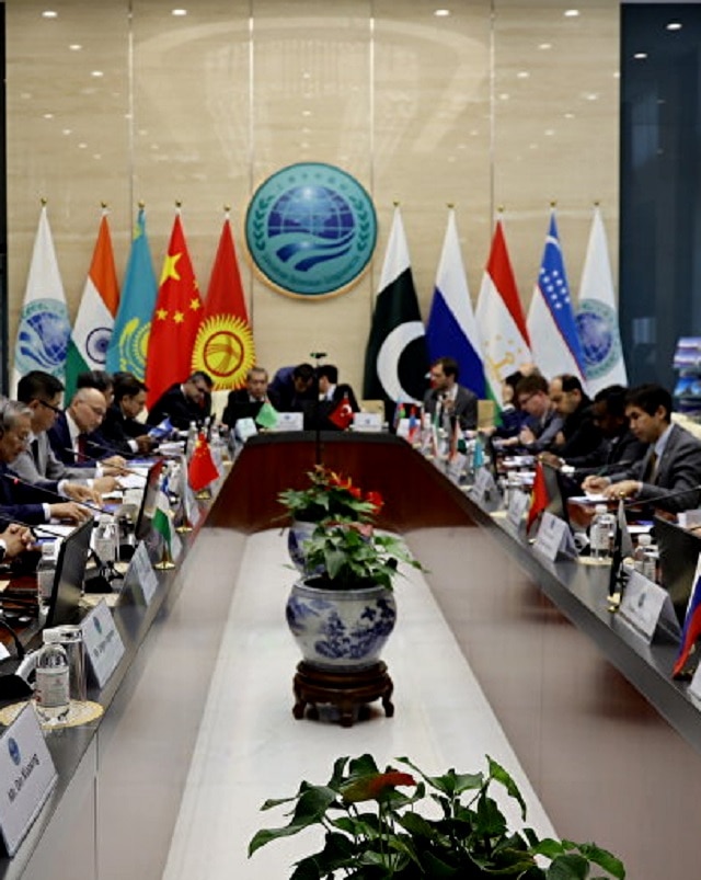 SCO Summit 2023: अब दिल्ली नहीं आएंगे पाक के रक्षा मंत्री, जानें वजह, 27-28 अप्रैल को होगी रूस भारत चीन की बैठक