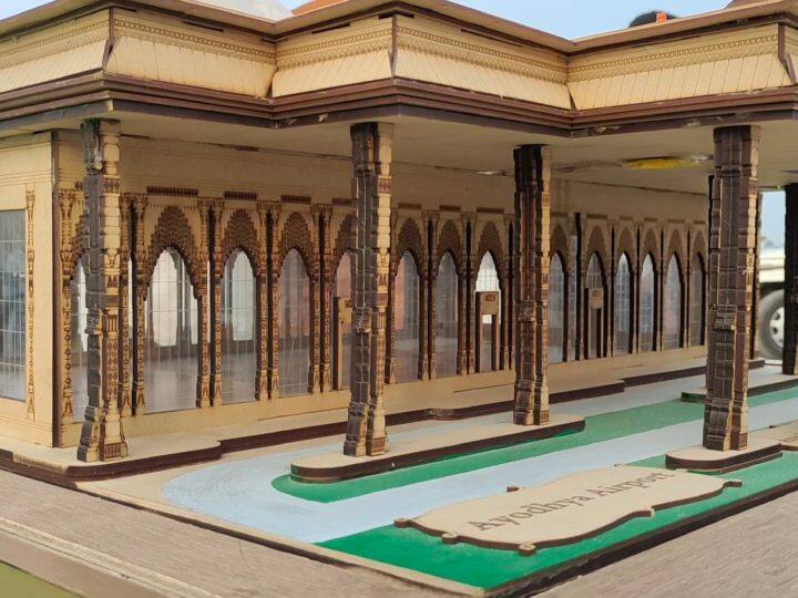 अयोध्या में अंतरराष्ट्रीय हवाई अड्डे पर भी तेजी के साथ कार्य चल रहा है यह प्रोजेक्ट मंदिर निर्माण के पहले ही पूरा कर लिया जाएगा