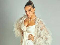 Neha Dhupia Pics: डीपनेक गाउन में बवाल लगीं नेहा धूपिया, कैमरे के सामने दिए ऐसे-ऐसे पोज़, हर फोटो को देख मचल उठेगा दिल!