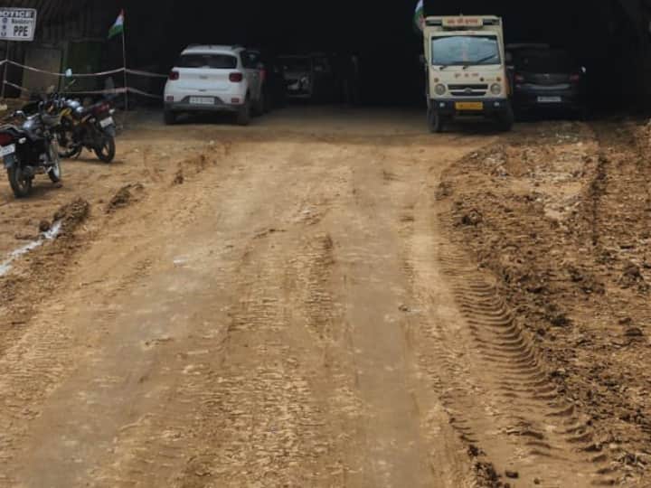 Delhi News: दिल्ली वालों के लिए अभी भी दूर रहेगा देहरादून! जानें क्यों धीमा है एक्सप्रेसवे का काम Delhi Dehradun Expressway Construction Work Slowly Know Why Work Not Speedly ANN Delhi News: दिल्ली वालों के लिए अभी भी दूर रहेगा देहरादून! जानें क्यों धीमा है एक्सप्रेसवे का काम