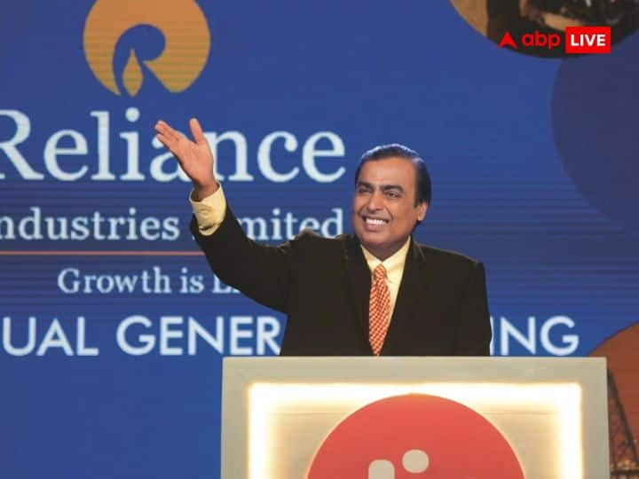 Reliance shareholders get gift, will get Jio Financial Services share, demerger approved