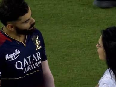 PBKS-RCB मैच के बाद विराट कोहली से मिलीं प्रीति जिंटा