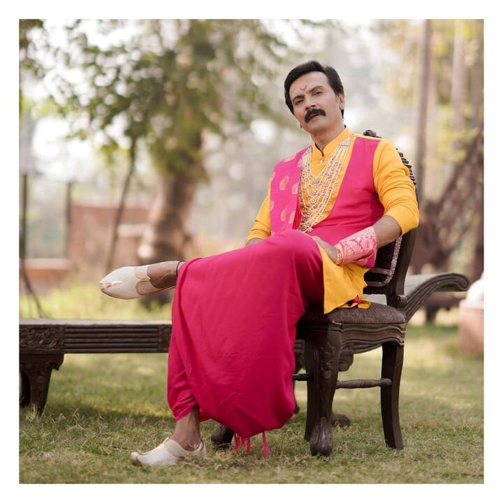 मिलिंद गवळी यांच्या सोशल मीडियावरील पोस्ट चर्चेत असतात.