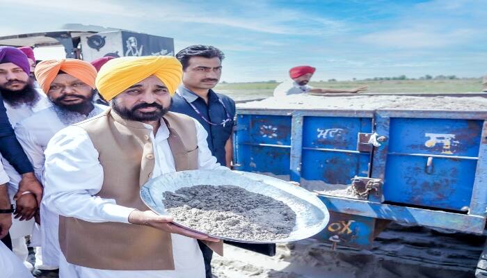 CM dedicates 20 more Public mines in five districts to provide sand at affordable rates ਸਸਤੀਆਂ ਦਰਾਂ ਉਤੇ ਰੇਤਾ ਮੁਹੱਈਆ ਕਰਨ ਲਈ ਸੀਐਮ ਭਗਵੰਤ ਮਾਨ ਨੇ ਪੰਜ ਜ਼ਿਲ੍ਹਿਆਂ ਦੀਆਂ 20 ਹੋਰ ਜਨਤਕ ਖੱਡਾਂ ਕੀਤੀਆਂ ਲੋਕਾਂ ਨੂੰ ਸਮਰਪਿਤ