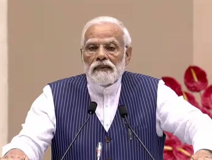 National Civil Services Day: 'India's Rural Economy Is Transforming': PM Modi Addresses Civil Servants On Civil Services Day National Civil Services Day: સિવિલ સર્વિસ ડે પર વડાપ્રધાન મોદીએ કહ્યુ- બ્યૂરોક્રેસી મજબૂત હોવી જોઇએ