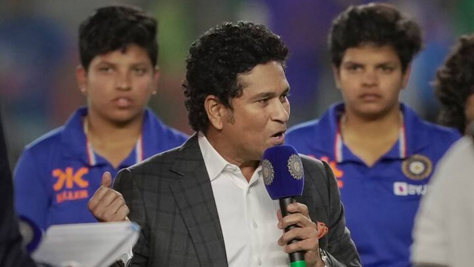 Sachin Tendulkar Debuts Ask Sachin On Twitter Give Answers To Fans ...