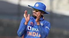 সফল হয়েছে অস্ত্রোপ্রচার, কবে মাঠে ফিরবেন শ্রেয়স আইয়ার?