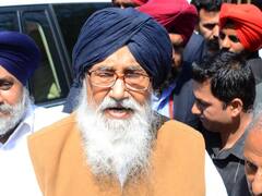 अभी ICU में ही रहेंगे पंजाब के पूर्व CM प्रकाश सिंह बादल, अस्पताल ने जारी किया हेल्थ बुलेटिन