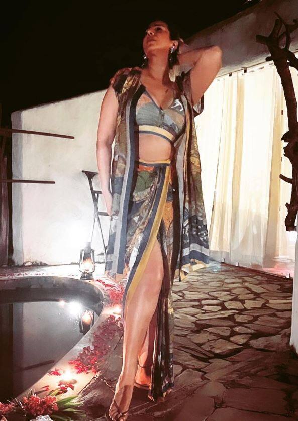 આ દિવસોમાં અભિનેત્રી તેના પતિ અને બાળકો સાથે મુંબઈમાં એક આલીશાન મકાનમાં રહે છે. તેણીના લગ્ન હરિ વેંકટ સાથે થયા છે.