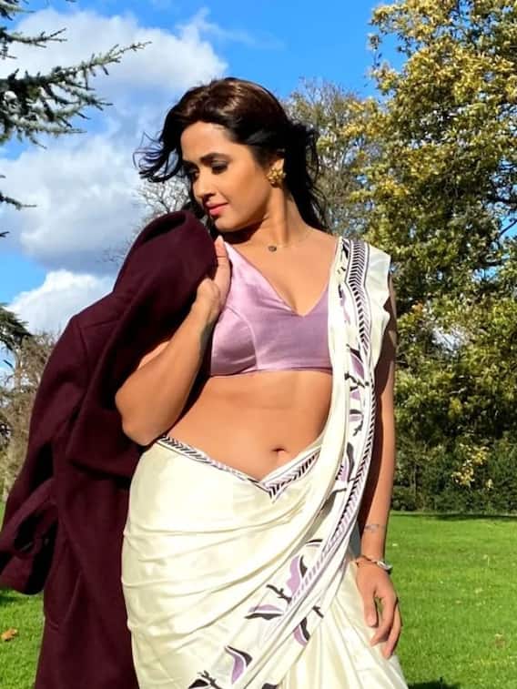 क्यों नंगे पांव शूटिंग करती हैं काजल राघवानी