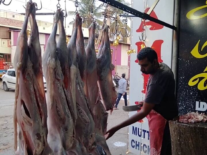 இ.எம்.ஐ மூலமாக மட்டன், சிக்கன் வாங்கலாம் ; கோவை இறைச்சி விற்பனையாளரின் புது முயற்சி!
