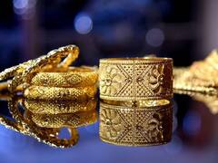 Gold, Silver Price: போகிற போக்க பார்த்தா... தங்க பெண்களுக்கு தங்கம் போட முடியாது போல: இன்றைய தங்க விலை நிலவரம்..