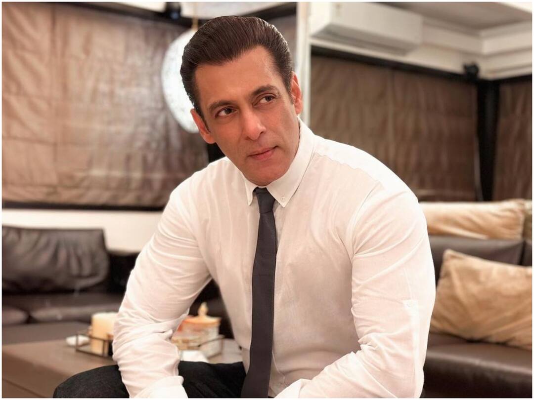 Kisi Ka Bhai Kisi Ki Jaan Collections Day 1 Salman Khan's lowest Eid opener in last ten years Kisi Ka Bhai Kisi Ki Jaan Collections Day 1 : సల్మాన్ మార్కెట్ పదేళ్ళు వెనక్కి - ఫస్ట్ డే మరీ ఇంత ఘోరమా!?