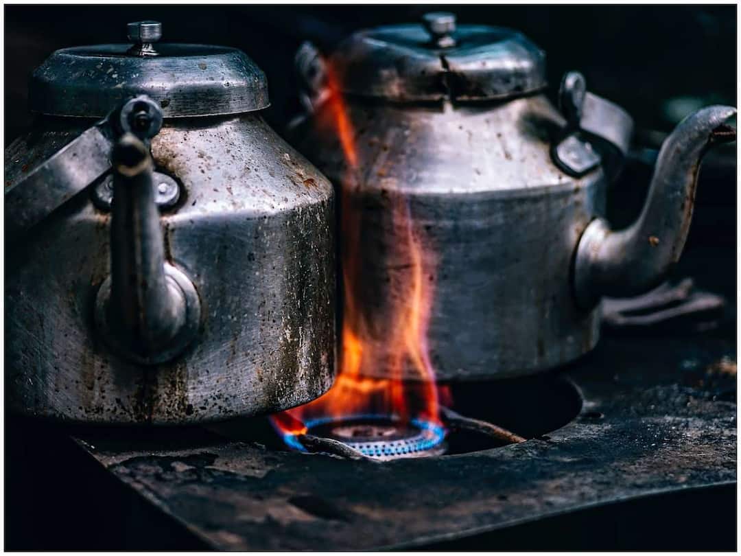 Tea: ఈ సమస్యలు ఉన్నవారు సాయంత్రం టీ తాగే అలవాటును వదులుకోవాల్సిందే Those who have these problems should give up the habit of drinking tea in the evening Tea: ఈ సమస్యలు ఉన్నవారు సాయంత్రం టీ తాగే అలవాటును వదులుకోవాల్సిందే