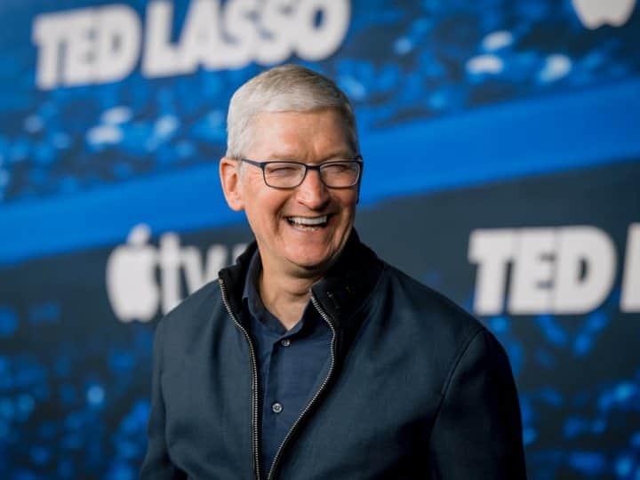Apple CEO Tim Cook Fitness mantra in Age of 62 want to Donate liver for Steve Jobs know his life Journey Apple CEO Tim Cook: 62 की उम्र में इतने फिट कैसे रहते हैं टिम कुक? इस शख्स के लिए लीवर तक दान देने को थे तैयार  