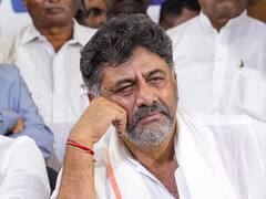 EC अधिकारियों ने की डीके शिवकुमार के निजी हेलिकॉप्टर की जांच, पायलट ने किया विरोध- कांग्रेस प्रमुख ने कही ये बात