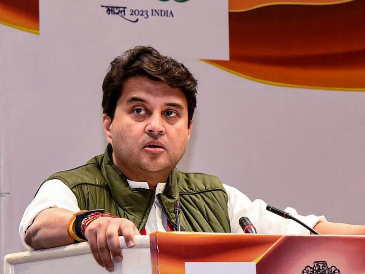 ‘योजना का ये नया मजबूत वर्जन रफ्तार को बढ़ाएगा, अब उड़ेगा देश का हर आम नागरिक!’ – जेएम सिंधिया ‘योजना का ये नया मजबूत वर्जन रफ्तार को बढ़ाएगा, अब उड़ेगा देश का हर आम नागरिक!’ – जेएम सिंधिया