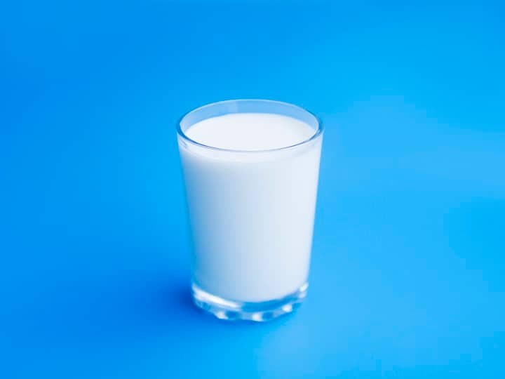 milk price hike Comfed has increased the prices of milk in Bihar MIlk Price: इस राज्य में 24 अप्रैल से महंगा हो जाएगा दूध, जानें क्या होंगे भाव