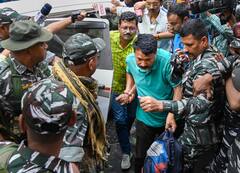 পুকুর থেকে উদ্ধার জোড়া ফোনই কি নিয়োগ দুর্নীতির খনি? ডাটা উদ্ধারের চেষ্টায় এল টিম