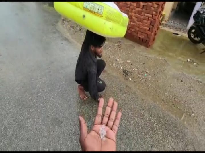 Rain in kanchipuram chennai Bangalore National Highway are suffering due to strong winds and heavy rains in Sriperumbudur Rain : ஜில்லென்ற காஞ்சிபுரம்.. அடிச்ச வெயிலுக்கு ஆலங்கட்டி மழை.. அப்பாடா என அசந்த மக்கள்..