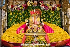 Dagadusheth Ganpati Temple : यंदाचा आंबा महोत्सव जोरात! श्रीमंत दगडूशेठ गणपतीला 11 हजार आंब्यांची आरास