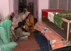 Poonch Terror Attack: ਨਮ ਹੋਈਆਂ ਅੱਖਾਂ, ਪੁੰਛ ਸ਼ਹੀਦਾਂ ਦੀ ਅੰਤਿਮ ਯਾਤਰਾ 'ਚ ਗੂੰਜੇ 'ਭਾਰਤ ਮਾਤਾ ਕੀ ਜੈ' ਦੇ ਨਾਅਰੇ, ਵੇਖੋ ਤਸਵੀਰਾਂ