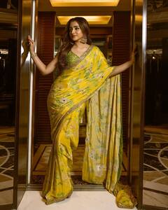 Trish Saree Pics: పసుపు రంగు చీరలో పసిడి బొమ్మలా మెరిసిపోతున్న త్రిష