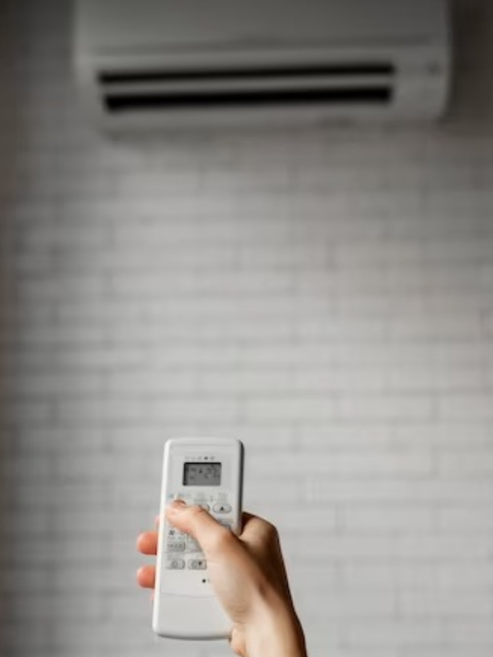 AC में ज्यादा वक्त बिताने से शरीर को होते हैं ये नुकसान