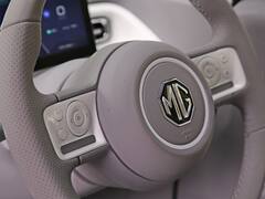 MG Comet India: देख लीजिये एमजी कॉमेट के इंटीरियर की तस्वीरें, दिल खुश हो जायेगा!