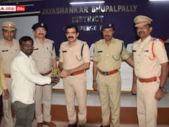 కొత్త టెక్నాలజీ గురూ - పోగొట్టుకున్న ఫోన్ రికవరీ, బాధితుడికి అప్పగించిన పోలీసులు