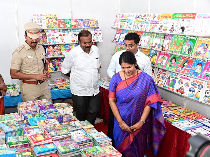 Book Fair: தூத்துக்குடியில் புத்தக திருவிழா; வாசிப்பு, கலை பிரியர்கள் உற்சாகம் - சிறப்பு பேருந்துகள் இயக்கம்