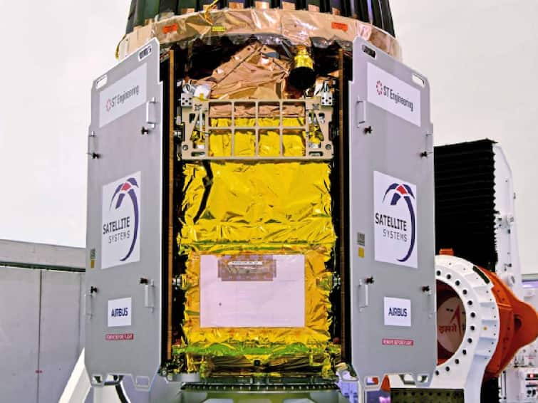 Singapore's Earth observation satellite TeLEOS (TeLEOS-02) was successfully launched by PSLV C-55 rocket. ISRO PSLV C-55: சிங்கப்பூரின் டெலியோஸ் செயற்கைக்கோளை சுமந்து விண்ணில் சீறிப்பாய்ந்தது PSLC C-55