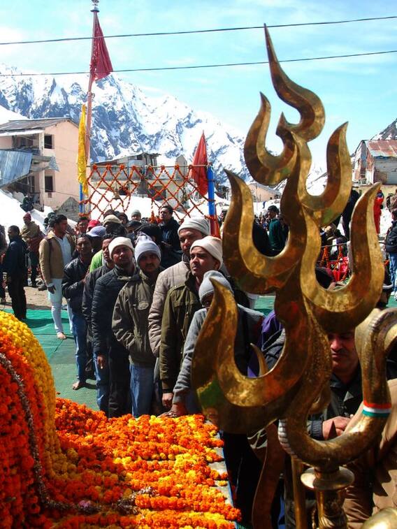 चारधाम यात्रा पर जाने का प्लान? व्हाट्सएप पर ही मिल जाएगा पास, जानें कैसे