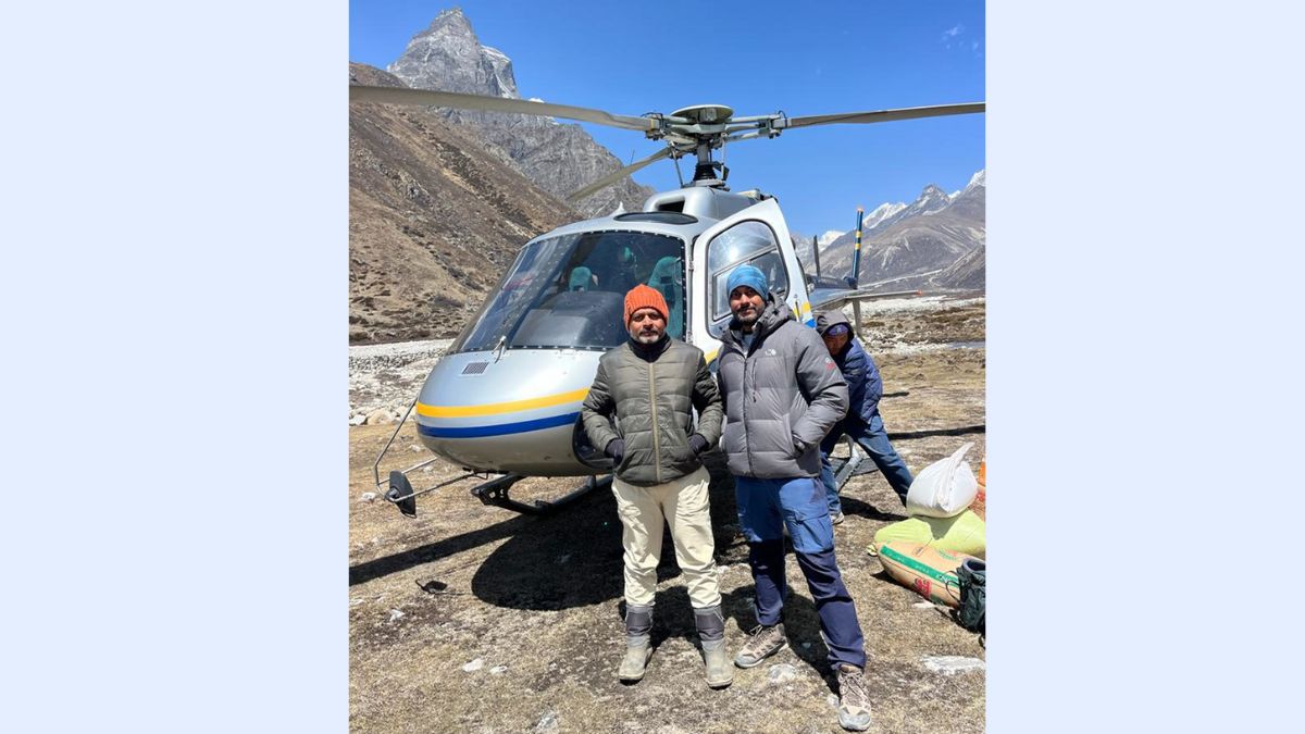 Everest Base Camp Trek: એલ.પી.સવાણીના સંચાલક ધર્મેન્દ્ર સવાણીએ એવરેસ્ટ બેઝ કેમ્પ સફળતા  કર્યો પૂર્ણ