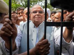 पूर्व राज्यपाल सत्यपाल मलिक को लेकर दिल्ली पुलिस ने जारी किया स्पष्टीकरण! जानें क्यों हुआ थाने में टकराव