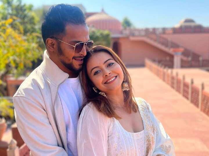 Eid 2023 Devoleena Bhattacharjee celebrates first Eid After Marriage With Shanawaz Shaikh Eid 2023: Devoleena Bhattacharjee की शादी के बाद पहली ईद, एक्ट्रेस को सासू मां से ‘ईदी’ में मिला ये तोहफा
