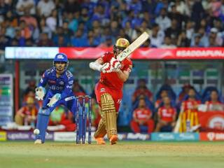 MI vs PBKS 1st Innings Highlights: पंजाब ने मुंबई को दिया 215 रनों का विशाल लक्ष्य, सैम करन ने खेली 55 रनों की तूफानी पारी