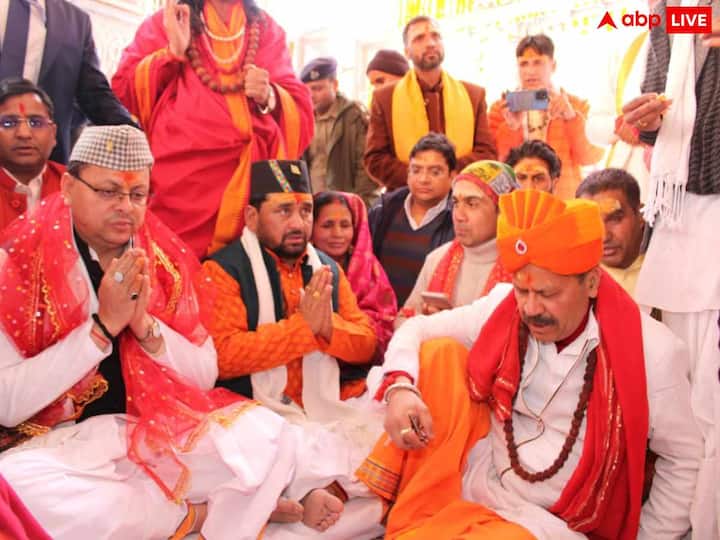 Uttarakhand CM Pushkar Singh Dhami Char Dham Yatra Perform Pujas Watch Video Char Dham Yatra Begins On Akshay Tritiya, CM Pushkar Performs Puja At Gangotri Dham. WATCH