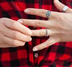 ਕੀ ਤੁਸੀਂ ਵੀ ਪਾਉਂਦੇ ਹੋ ਅੰਗੂਠੀ ? ਤਾਂ ਜਾਣੋ ਇਸ ਦਾ ਤੁਹਾਡੀ ਸਿਹਤ 'ਤੇ ਕੀ ਅਸਰ ਪੈਂਦਾ ਹੈ?