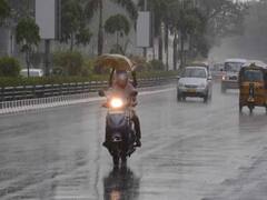 Chennai Rain : குஷியில் குதிக்கும் சென்னைவாசிகள்.. வெளுத்த வெயிலுக்கு இதமாக வந்தது குளிர்மழை..