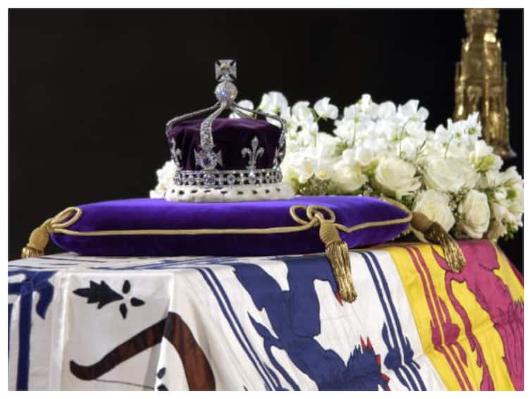 Buckingham Palace Conscious About Possible Row Over Kohinoor, Averted 'Side Story' For King Charles' Coronation: Royal Expert Buckingham Palace Wants To Avoid Row Over Kohinoor: Royal Expert On Camilla Choosing Queen Mary's Crown For Coronation