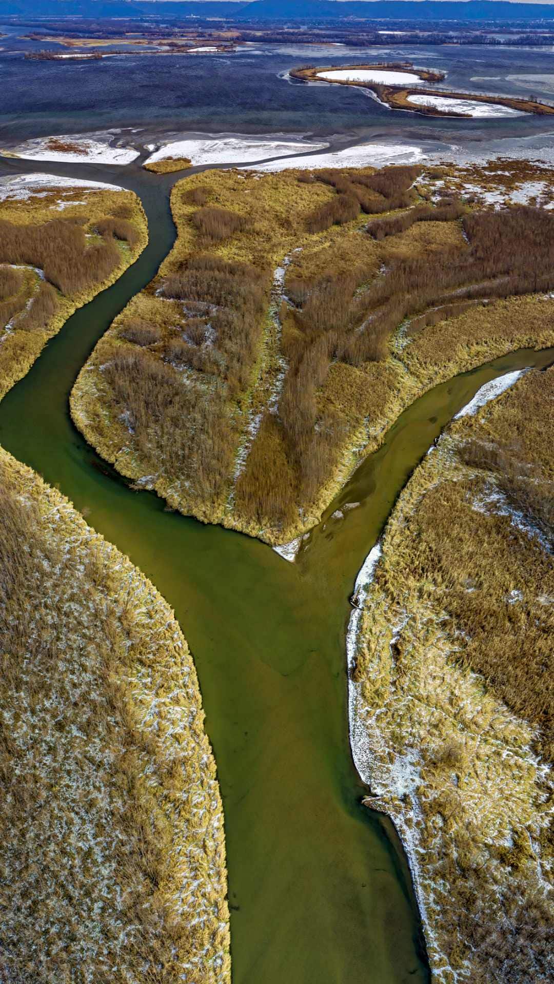 4. अमेरिका की मिसिसिपी मिसौरी (Mississippi–Missouri) नदी की लंबाई 6,275 किमी है.