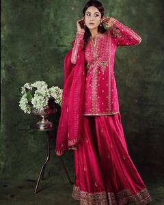 Pics: શરારા સૂટ પહેરીને શહનાઝ ગીલે લગાવી આગ, કિલર સ્માઇલથી ચાહકોને કર્યા ઘાયલ